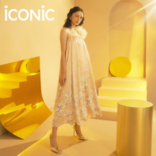 ชุดเดรสยาวผ้าไหมพิมพ์ลาย